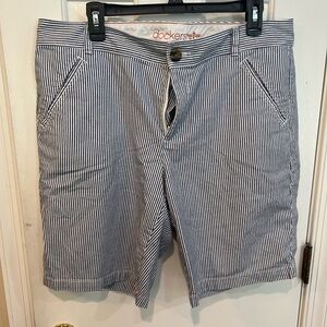 Womens Dockers blue and white stripe Bermuda shorts - size 16